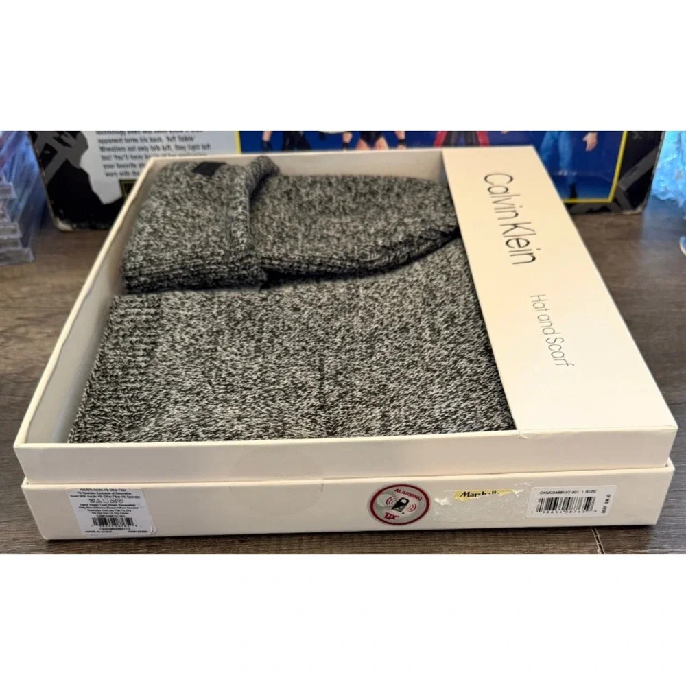 Calvin Klein Mens Hat and Scarf Set Black White Marled Knit Beanie Gift Box NIB